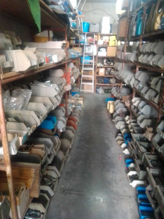 Parafusos todo o tipo ao kg