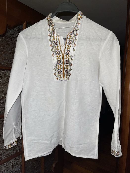 Вишиванка з вишивкою