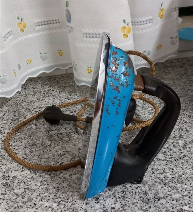 FERRO DE ENGOMAR,VINTAGE.Decoração,Colecção ou Uso.Casa,Sala,Quarto.