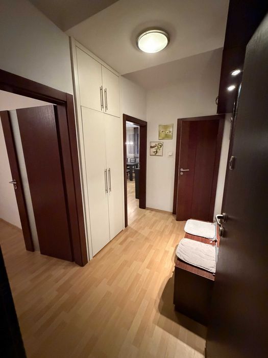 Jasne 2‑pokojowe mieszkanie – 200 m od Stacji Metra Plac Wilsona