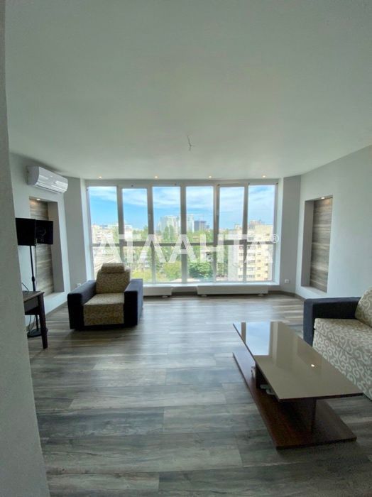 2 комнатная квартира с ремонтом в новострое Фонтан