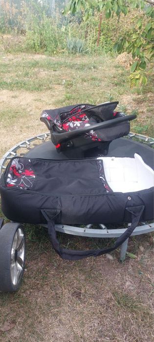 Коляска для ребенка