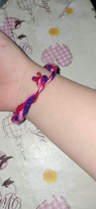 Браслет з ниток!