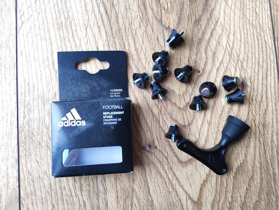 Korki Adidas Kaiser 5 CUP SG wkręty, czarne, skóra, roz 42