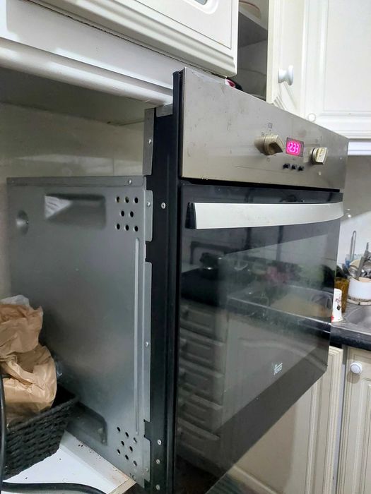 Forno eléctrico Teka