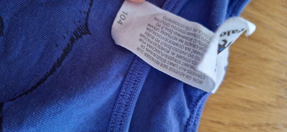 Fioletowa bluzka z długim rękawem 104