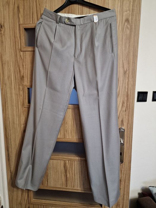 Garnitur męski r. 48