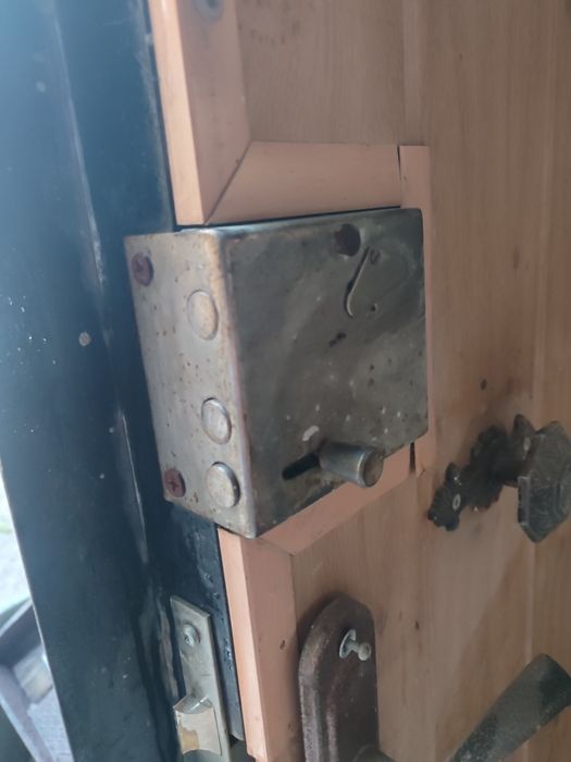 Входні двері 960/2000