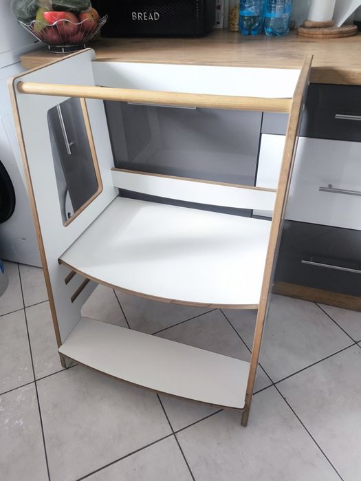 Kitchen helper duble dla rodzeństwa Tupi Wood