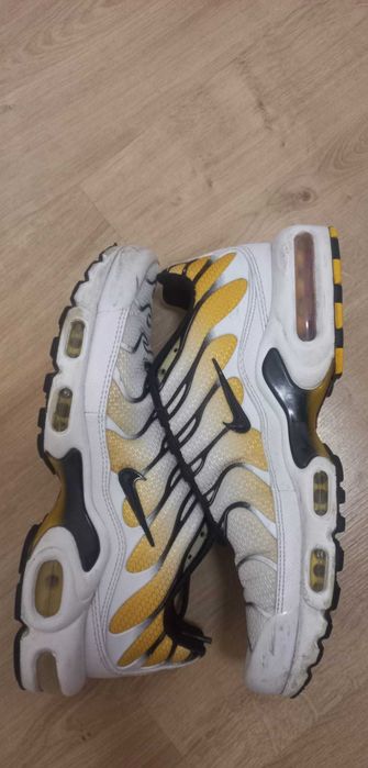 Nike Air Max Plus TN White Varsity Maize