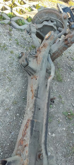 części do Alfy 159 1.9/ 2.4 jtdm
Rozrusznik 
Wachacz przód 
Drzwi