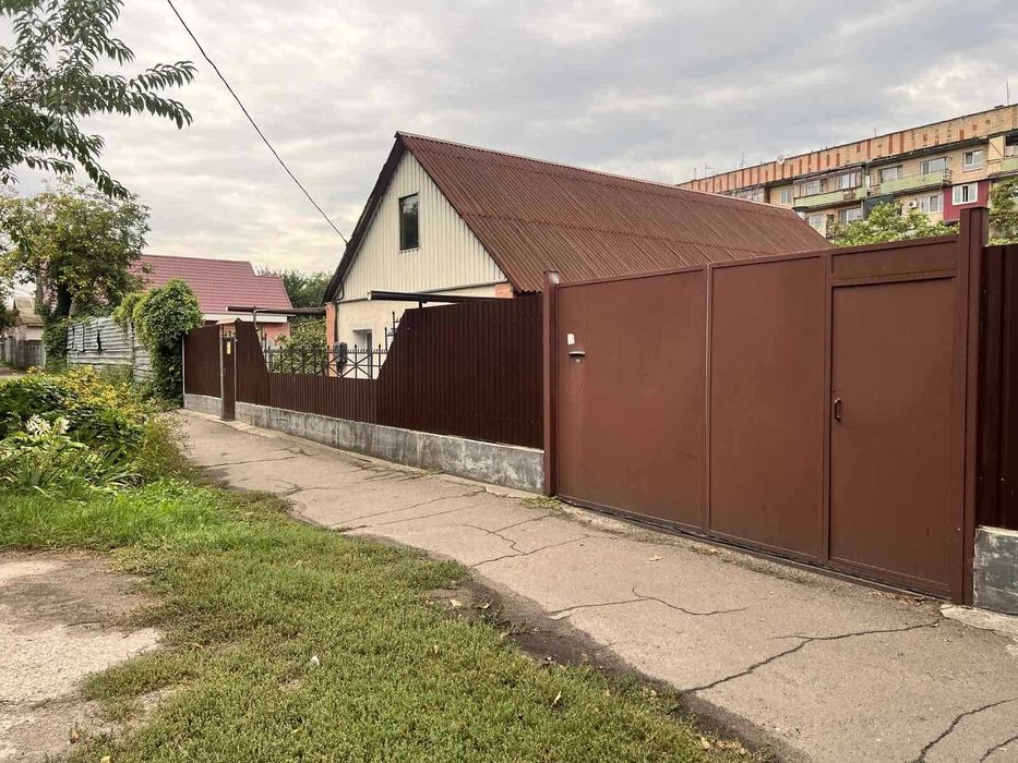 Продаж фасадної земельної ділянки в самому Центрі міста. Галя