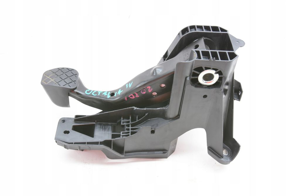 skoda octavia iv pedał hamulca podstawa