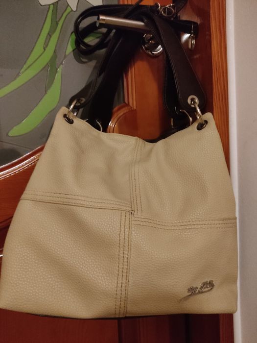 Терміново продам шкіряну жіночу модну стильну сумку