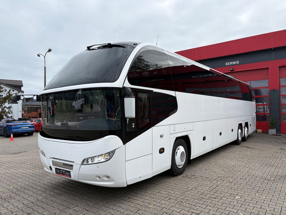 Autobus Neoplan Cityliner L / 62 pax / leasing / german bus