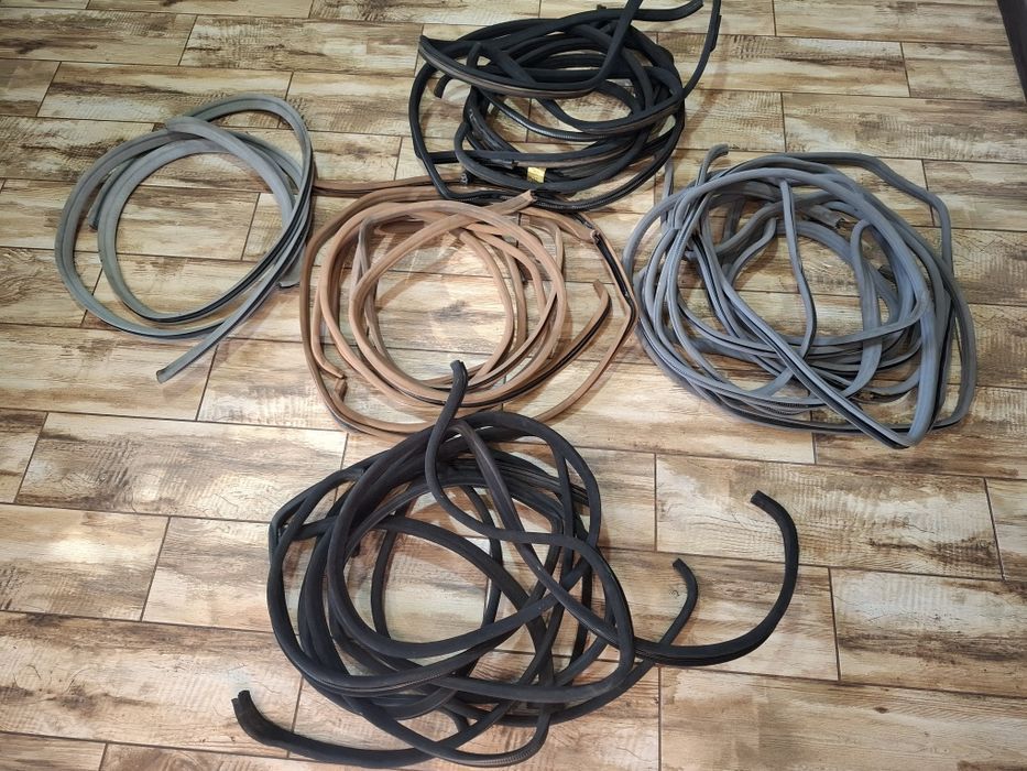 Уплотнители дверей Купе, седан, универсал Мерседес 124