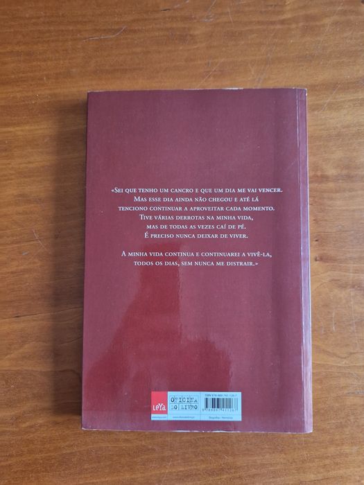 Livro biográfico"Nunca te distraias da vida", de Manuel Forjaz