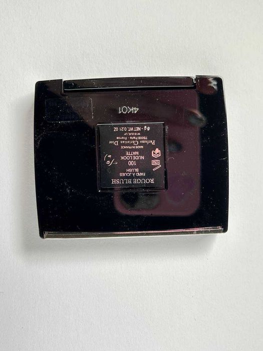 Рум'яна Christian Dior Rouge Blush Couture