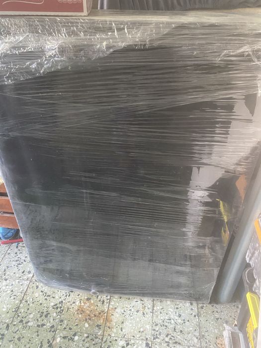 Cama sommier com colchao e cabeceira otimo estado