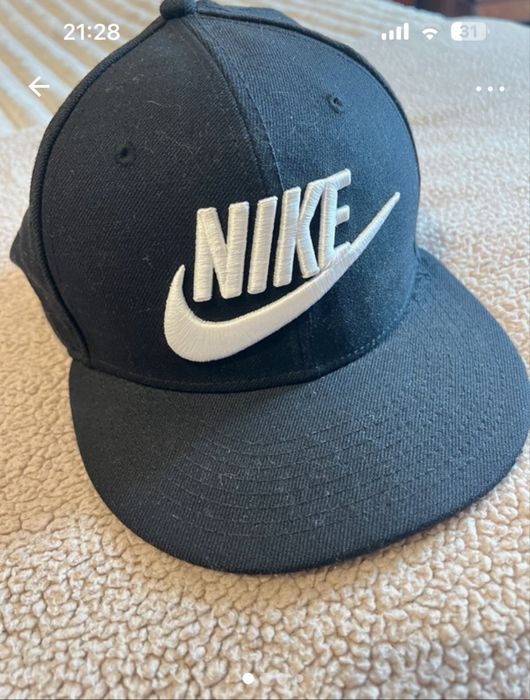 Chapeus diversos de varios estilos