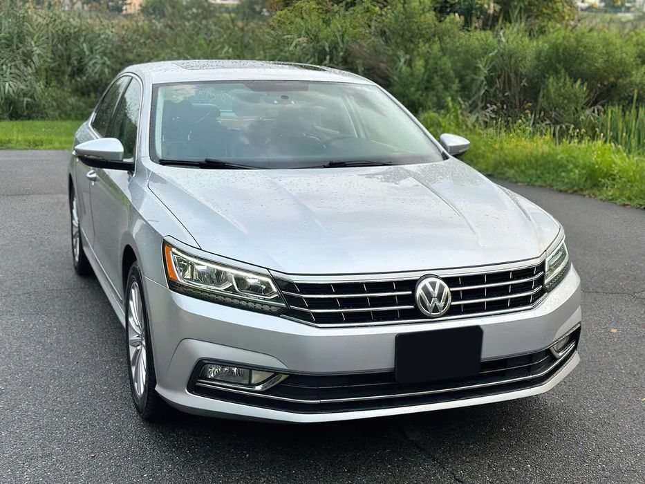 Volkswagen Passat SE      2017