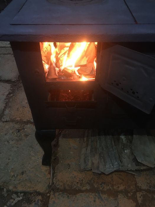Дровяна варильна піч кухня отопительно варочная буржуйка шпор дров'яна