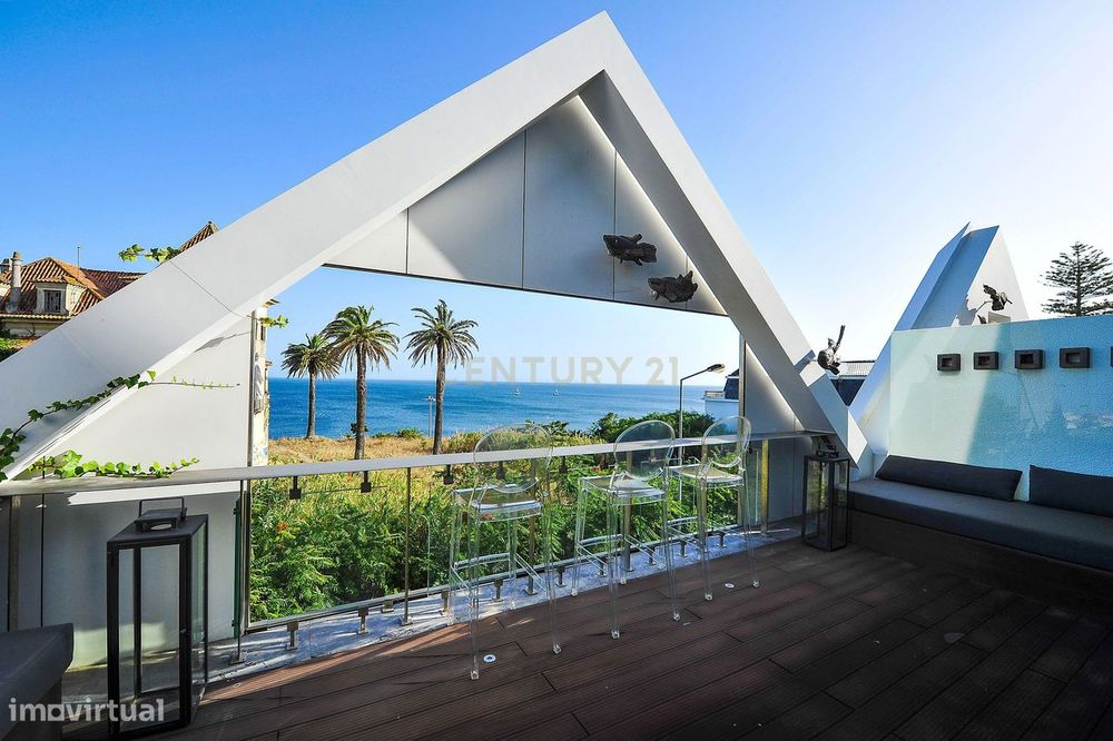 Luxury Semi-Detached House Rental with Sea View