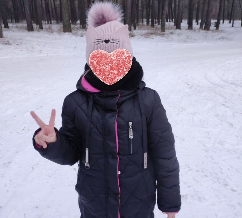 Зимова куртка на дівчинку 6,7,8 років