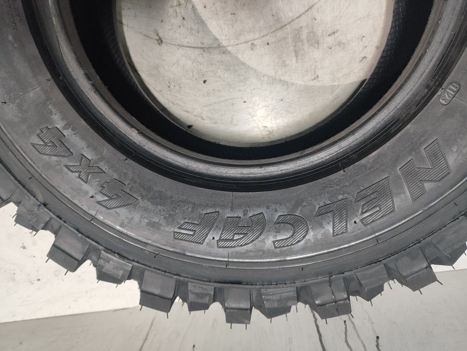 2 pneus Nelcaf 235/75R15 - Oferta da Entrega
