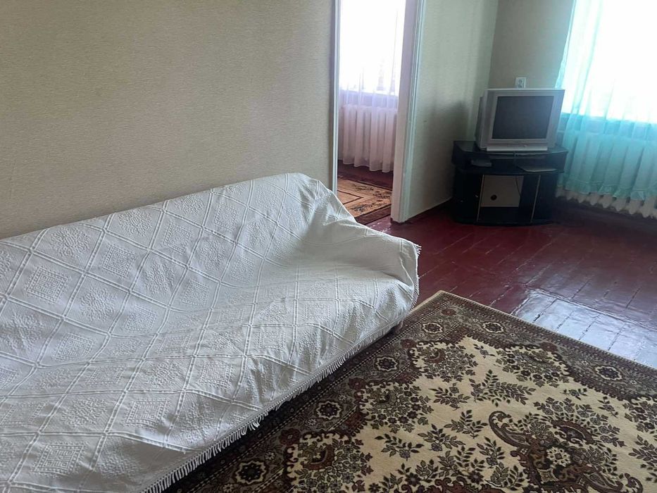 трикімнатна квартира подобово