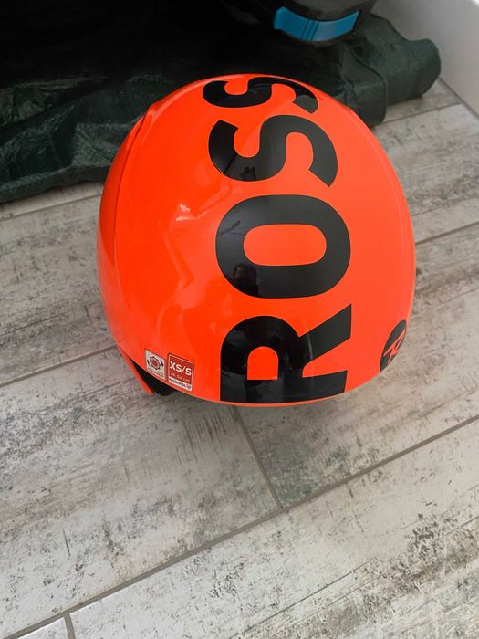 Sprzedam kask narciarski  Rossiniol