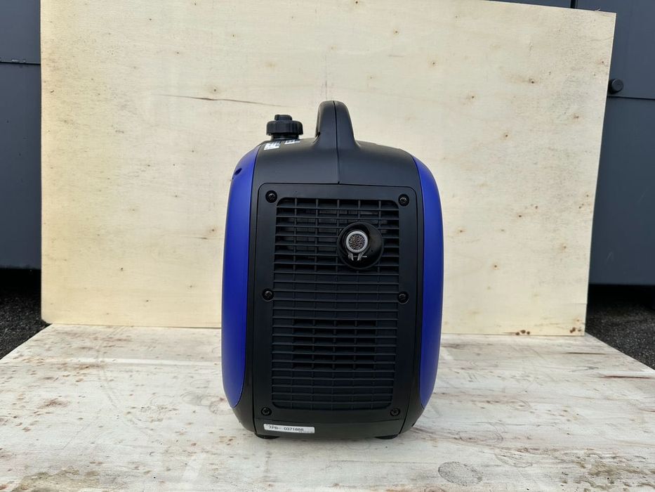 Генератор інверторний однофазний бензиновый YAMAXA EF2001 IS (1,8 кВт)