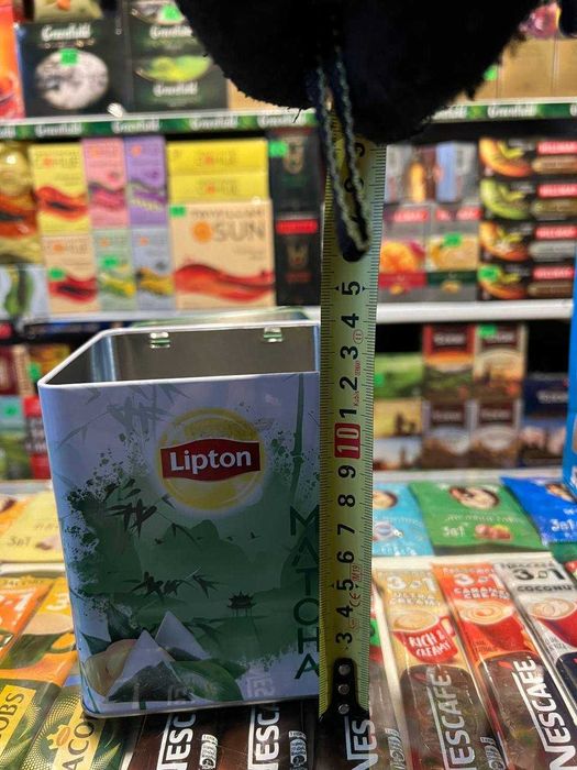 Пустые банки, металлические , чай,