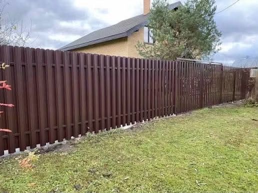 Наразі є вільна бригада будівельників, виконує всі види робіт з матеріалами