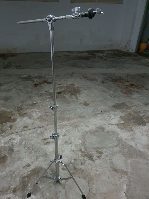 Tripé para pratos de bateria