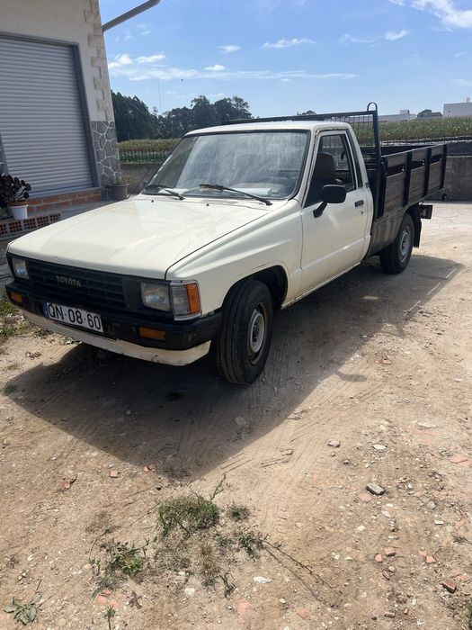 Toyota Hilux 2.4D