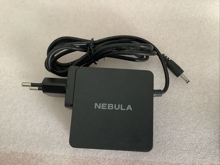 AC adaptador - Nebula  DST451-15.0300W-K  15V 3A
