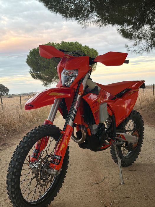 Ktm 350 Exc-f six days matriculada 39H