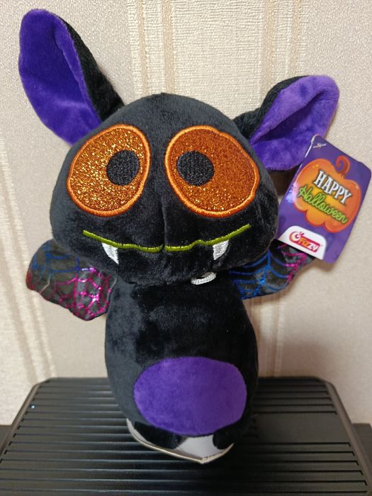 Летучая мышь Физи, в стоячем положении, 20 см, коллекционный экземпляр