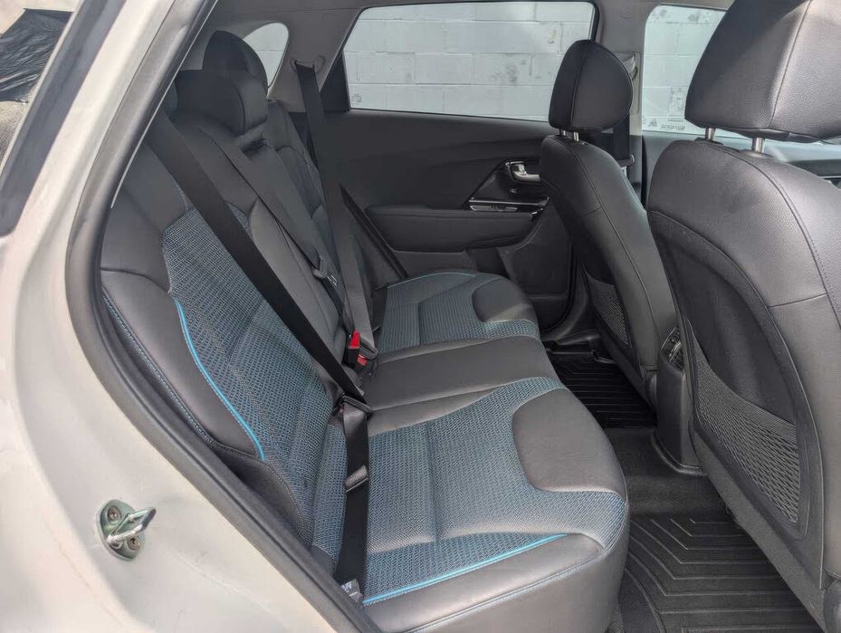 Kia e-Niro      2019