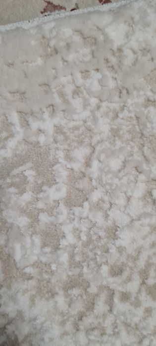 Коврова доріжка нова