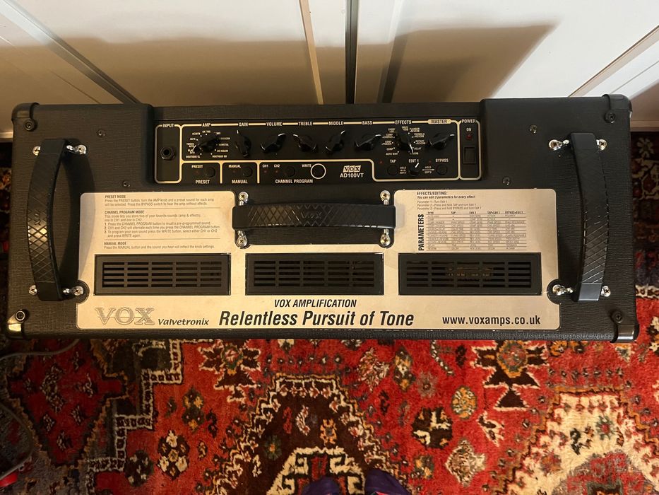Amplificador de Guitarra Vox AD100VT