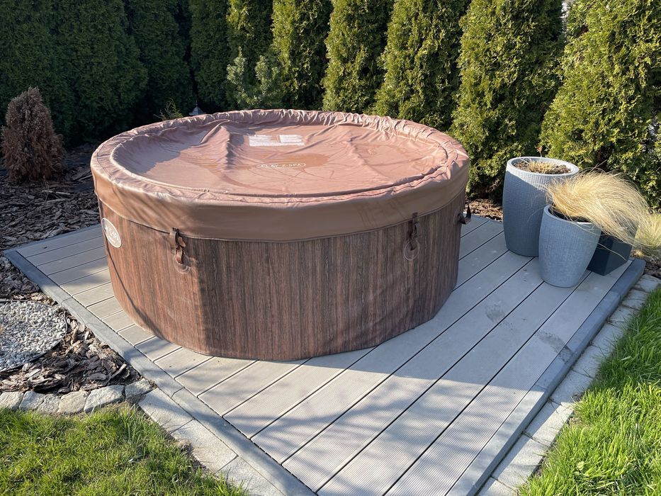 Jacuzzi LAY-Z SPA toronto