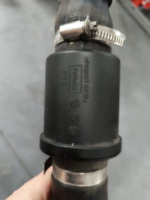 Tubo admissão Ford Transit 2.2Tdci