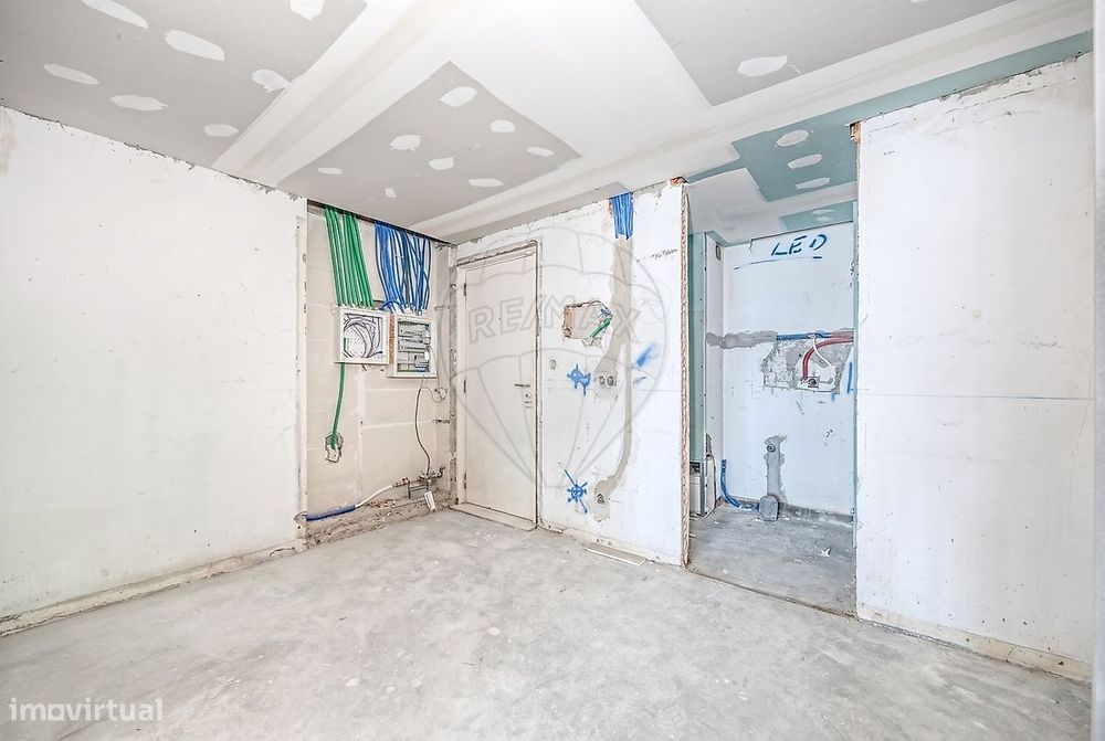 Apartamento T4 para arrendamento