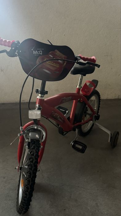 Bicicleta de  crianca pouco uso