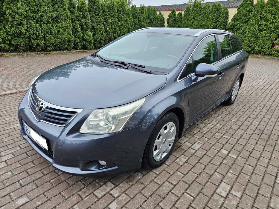 **Toyota Avensis III 2.0D 2009r - Super stan**