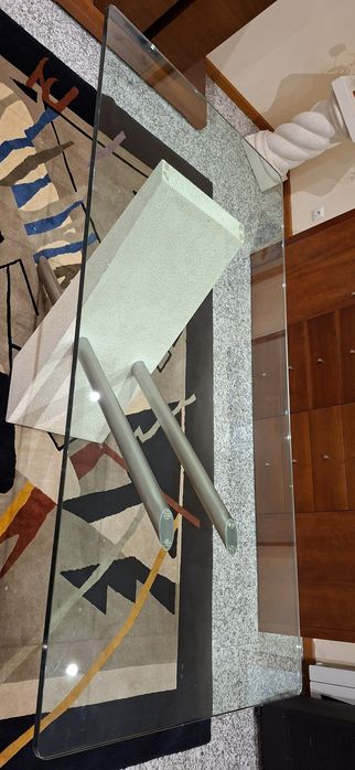 Mesa de sala pedra e vidro