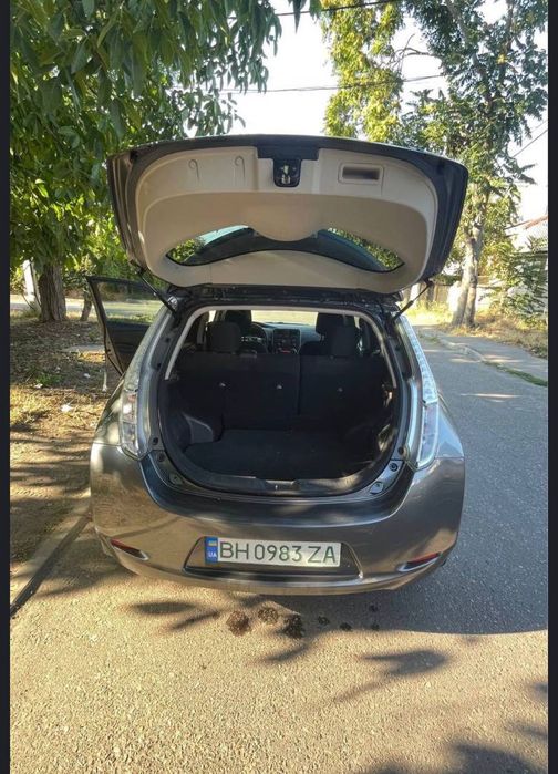 Оренда авто Nissan Leaf 40кВт