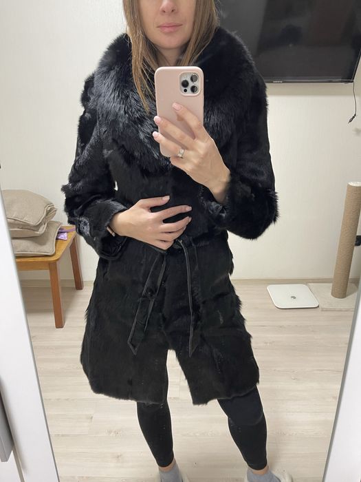 Шуба з хутра козлика